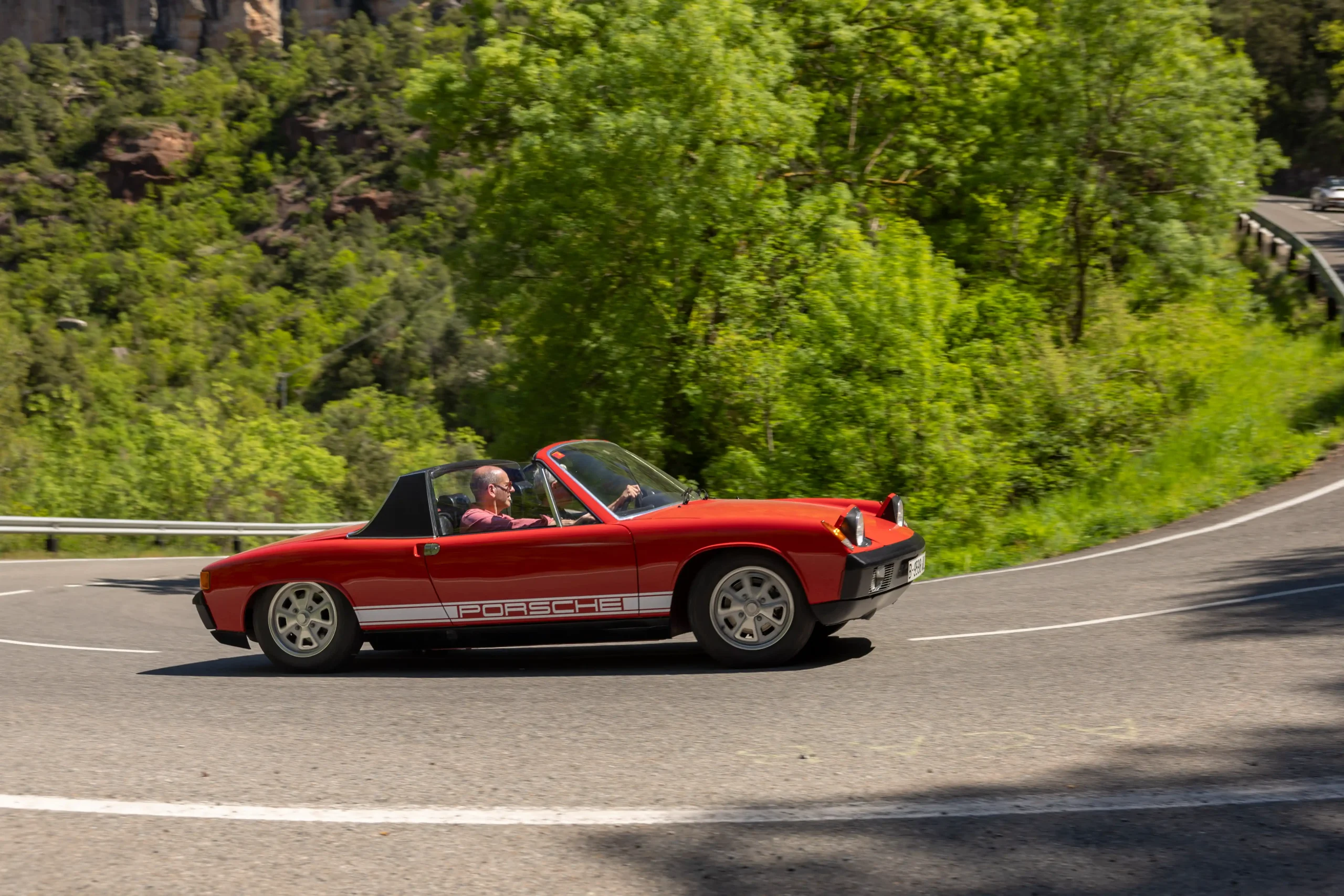 914 2.0 Red Catalonia